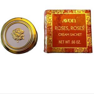 Avon - Roses Roses - Cream Sachet